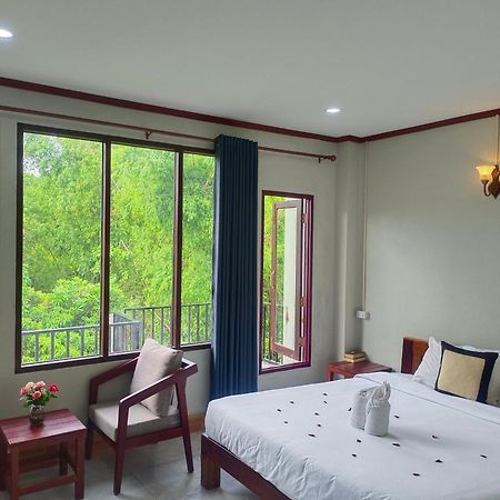 Dok Champa Resort Vang Vieng Esterno foto